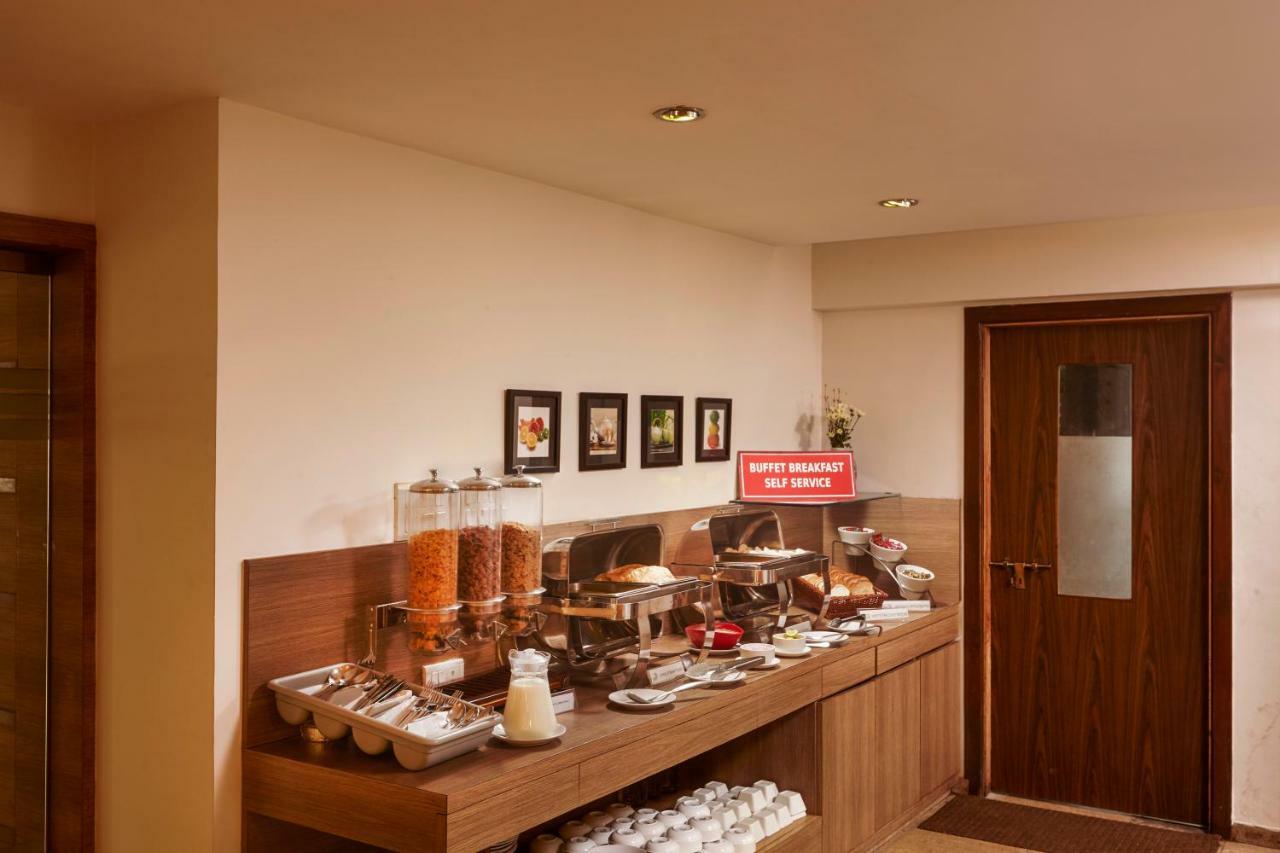 Hotel The Hawaii Comforts Panaji